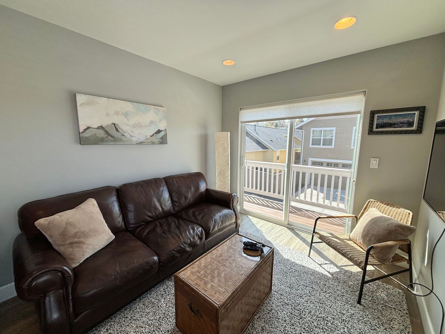 647 NE Vail Ln ADU Utopia Management