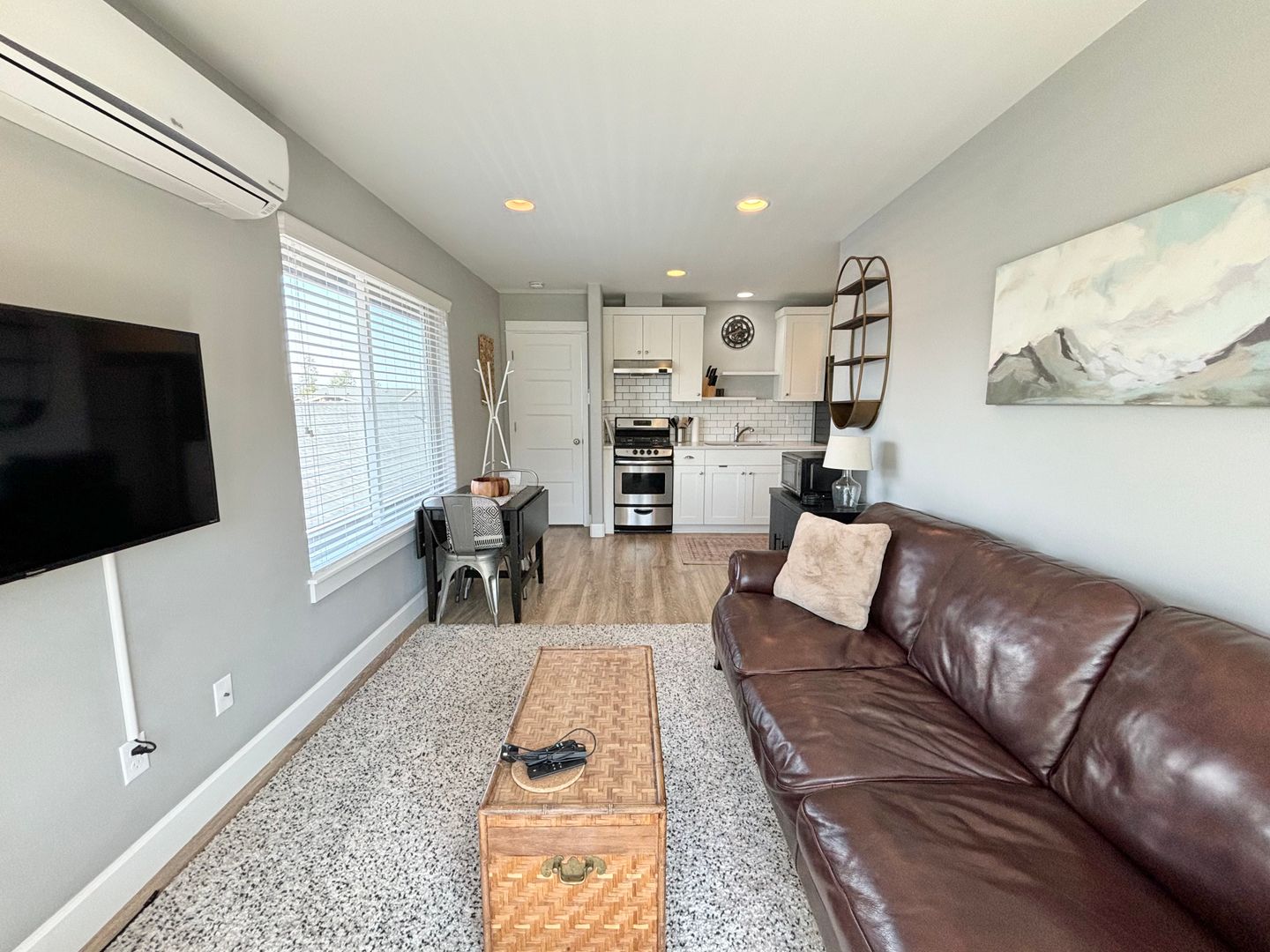 647 NE Vail Ln ADU Utopia Management