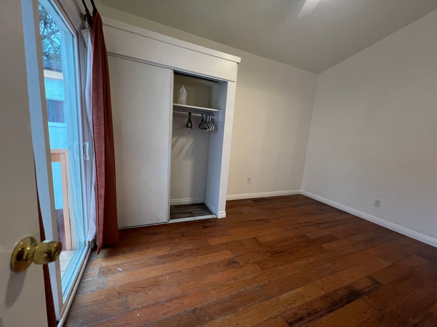 3207 42nd St Utopia Management